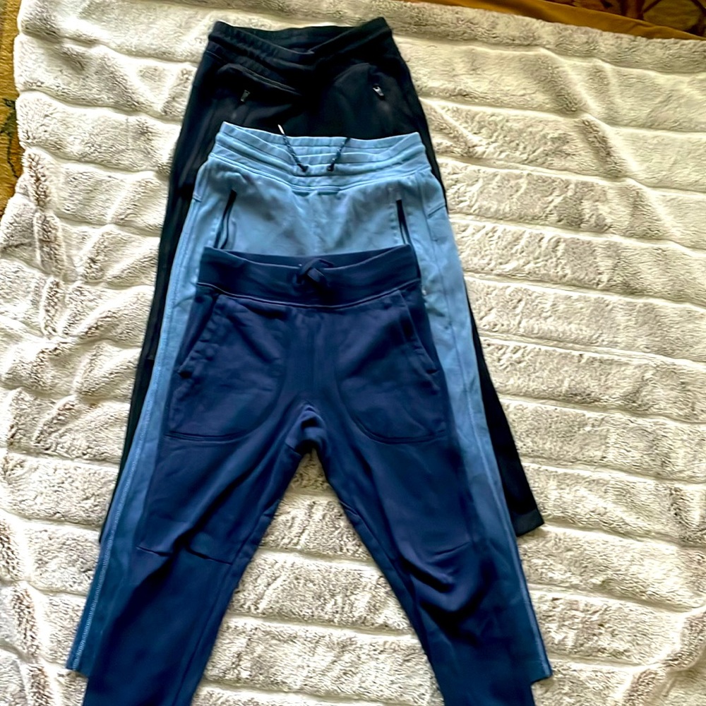 Gap boys sweatpants, narrow fit. Size 8.